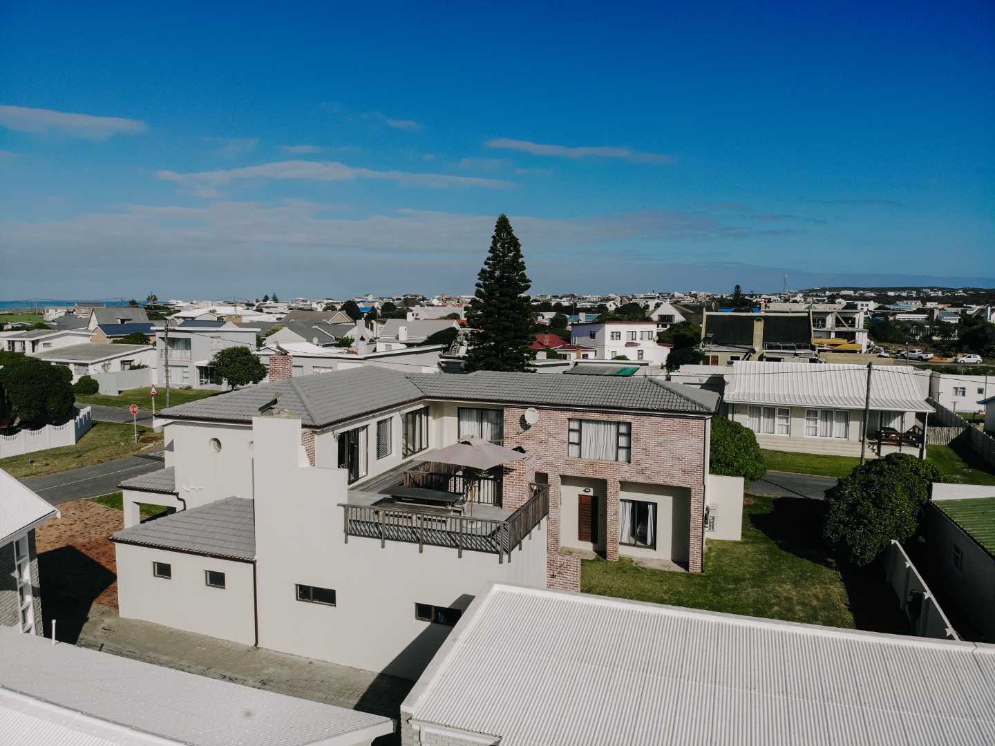 5 Bedroom Property for Sale in Struisbaai Western Cape